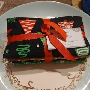 Fabric Fat Quarter Bundle - Holiday Trimmings